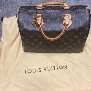 Louis Vuitton Speedy 30
